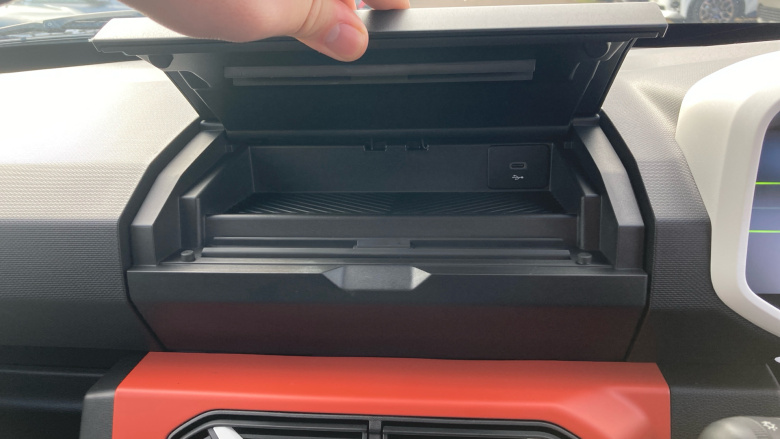 Dacia Spring 27kWh Expression 65 48kW 5dr Auto Electric Hatchback